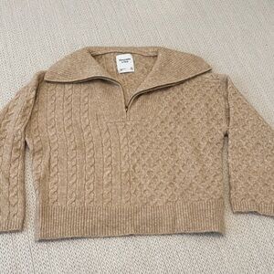 Abercrombie & Fitch Women's Tan Sweater